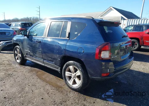 2016 Jeep Compass Latitude z USA, uszkodzony, nr VIN 1C4NJDEB9GD810430
